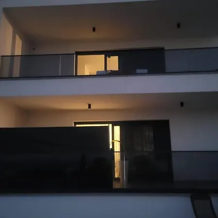 Fortuna - Cozy & Stylish With Pool And Sea View Apartment *